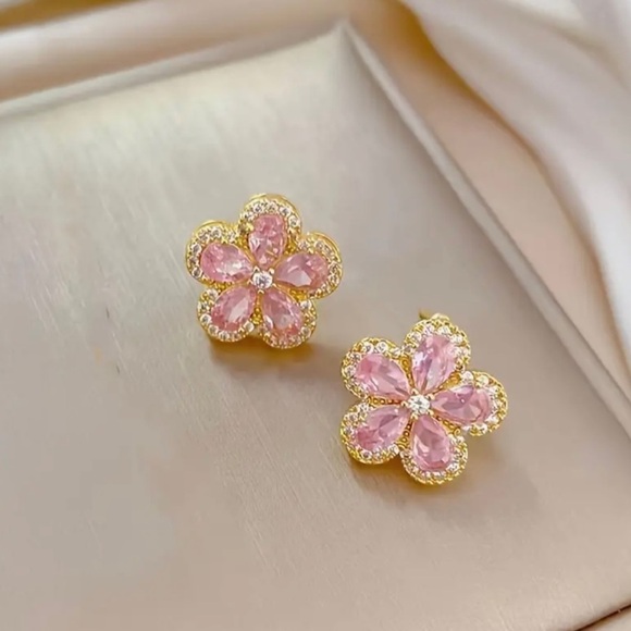 3 pc necklace and earrings set- floral rhinestones. - Picture 3 of 3